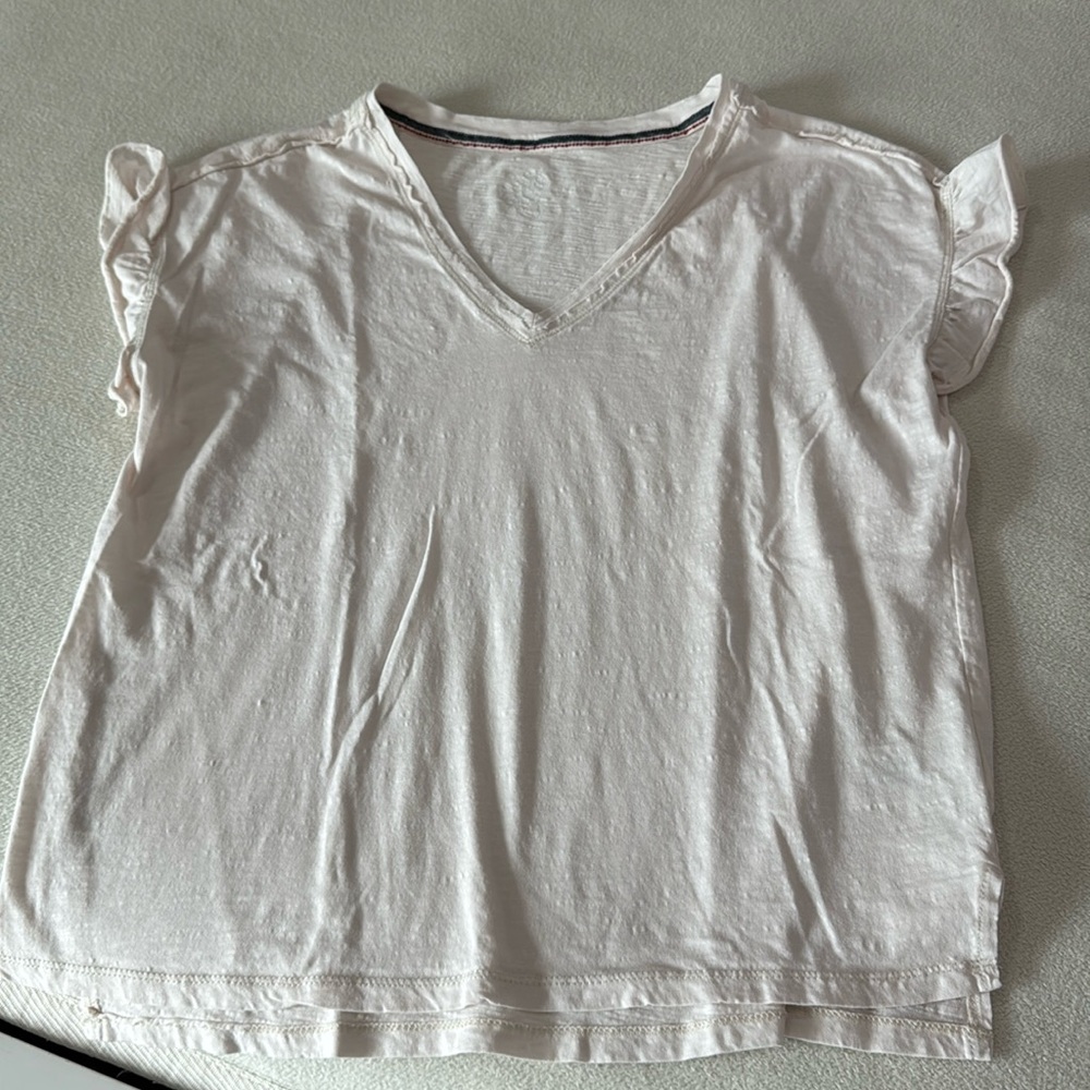 Anthropologie pilcro flutter sleeve Shirt Sz M cream